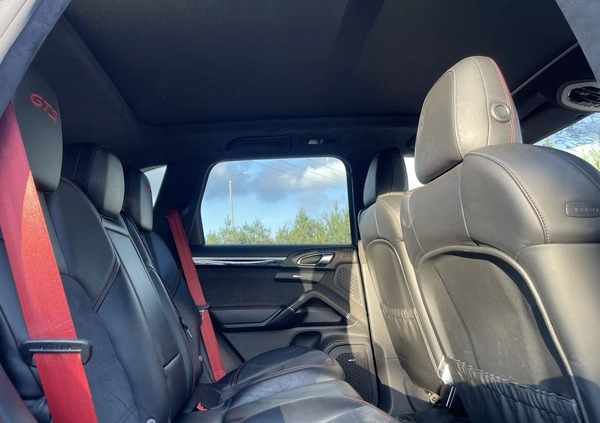 Porsche Cayenne cena 61900 przebieg: 162000, rok produkcji 2014 z Ryn małe 106